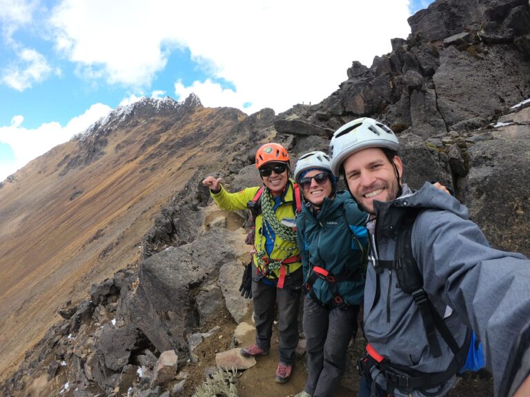 Climb Illiniza in ecuador